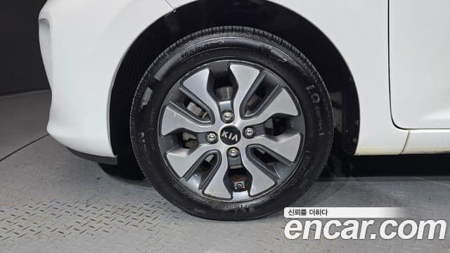 Kia The / новый New Morning Luxury, 2016 все фото