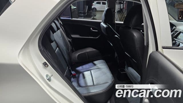 Kia The / новый New Morning Luxury, 2016 13