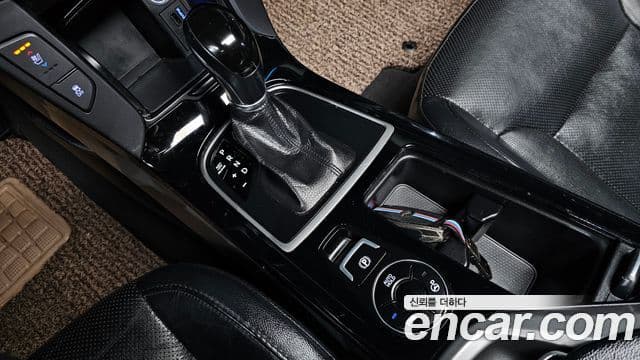 Hyundai i40 Premium, 2012 9