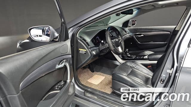 Hyundai i40 Premium, 2012 11