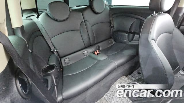 Mini Cooper D 클럽맨 1세대, 2014 12