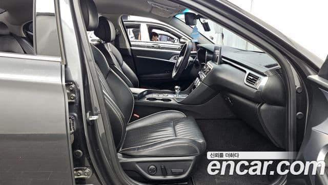 Genesis G70 Elite, 2020 11