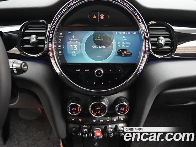 Mini Cooper 3세대, 2023 14