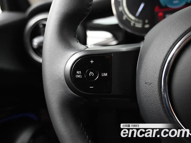 Mini Cooper 3세대, 2023 16