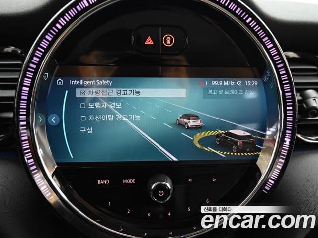 Mini Cooper 3세대, 2023 17