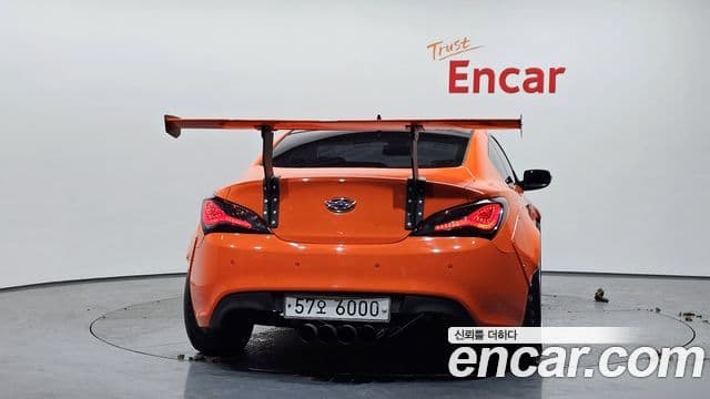 Hyundai Genesis купе 200 турбо P, 2011 4