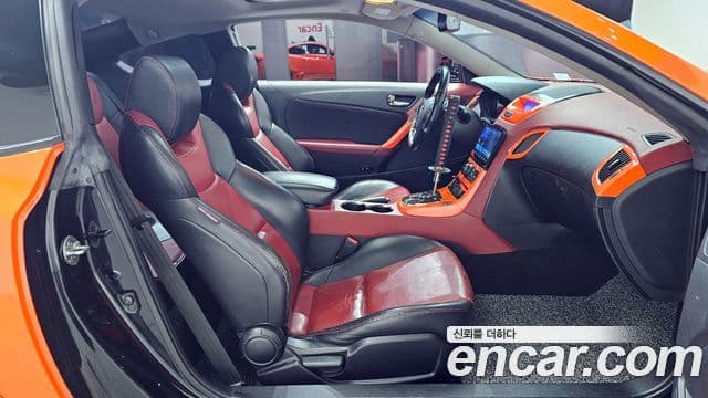 Hyundai Genesis купе 200 турбо P, 2011 10