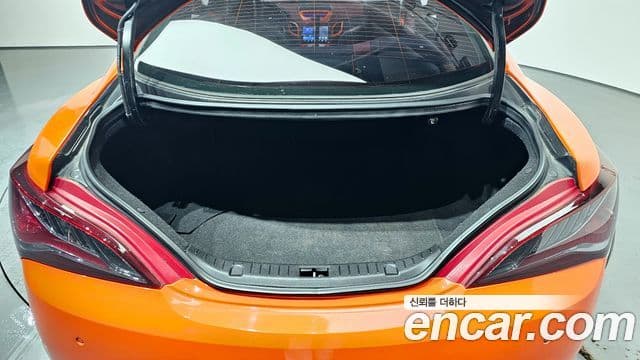 Hyundai Genesis купе 200 турбо P, 2011 20