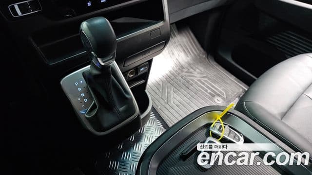 Hyundai Staria Modern, 2024 9