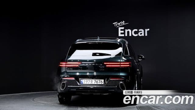 Genesis GV70, 2022 4