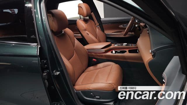 Genesis GV70, 2022 10