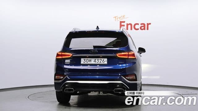 Hyundai Santa Fe TM Inspiration, 2019 4