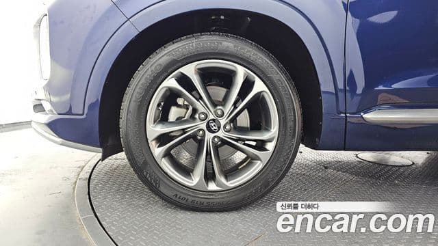 Hyundai Santa Fe TM Inspiration, 2019 все фото