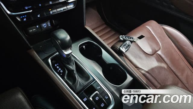 Hyundai Santa Fe TM Inspiration, 2019 9