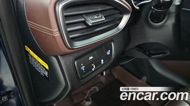 Hyundai Santa Fe TM Inspiration, 2019 16