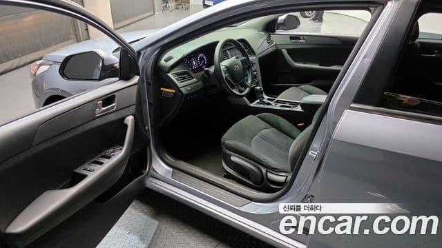 Hyundai LF Sonata Style, 2015 10
