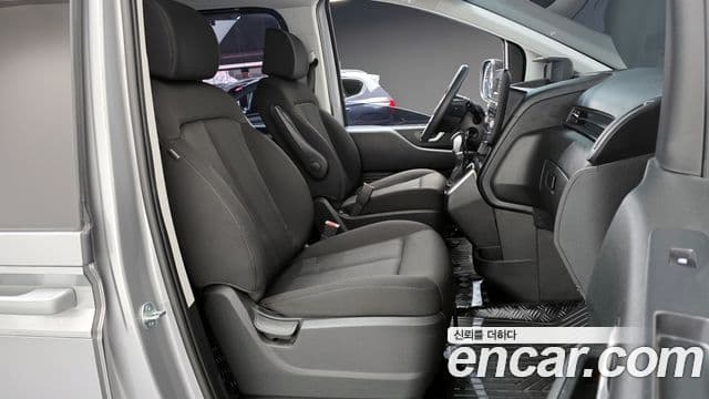 Hyundai Staria Smart, 2024 10