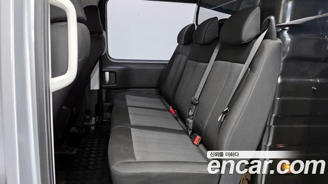 Hyundai Staria Smart, 2024 13