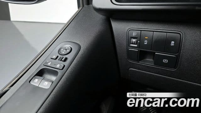 Hyundai Staria Smart, 2024 18