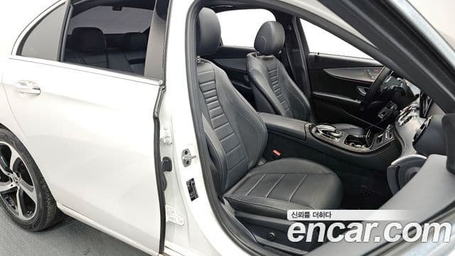 Mercedes-Benz E-класс W213 Avantgarde, 2020 12