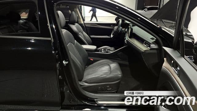 Kia K5 3세대 Signature, 2021 11
