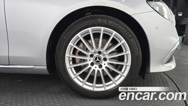 Mercedes-Benz E-класс W213 Exclusive, 2022 все фото