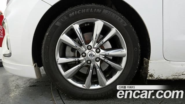 Kia The / новый New Carnival Prestige, 2019 все фото