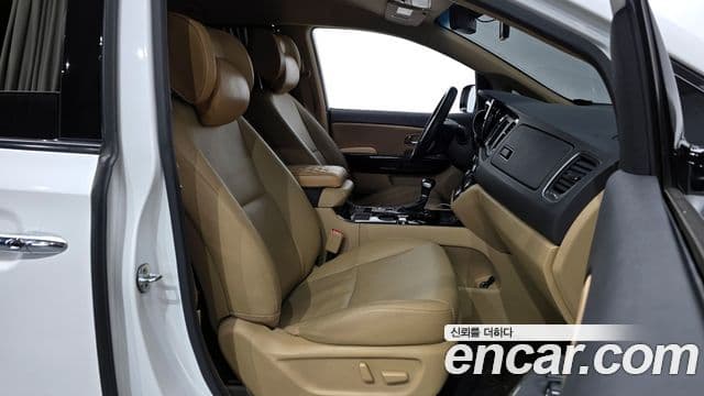 Kia The / новый New Carnival Prestige, 2019 10