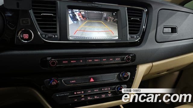 Kia The / новый New Carnival Prestige, 2019 15