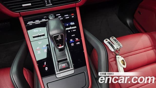 Porsche Cayenne (PO536), 2021 14