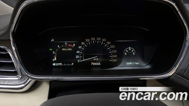 Lincoln Continental 10세대, 2019 8