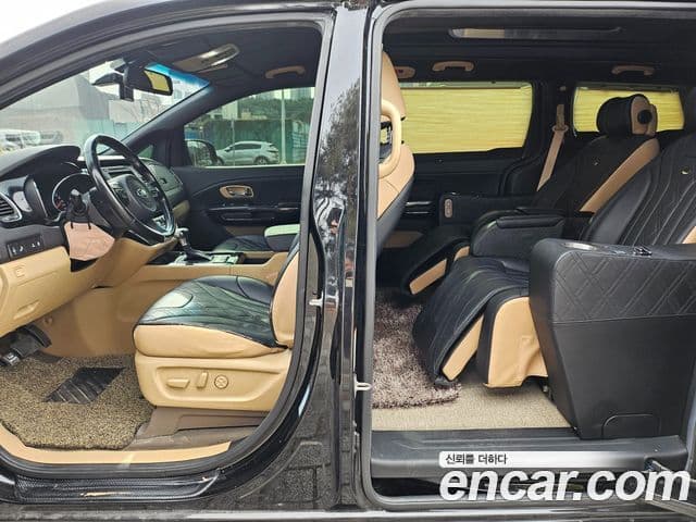 Kia All New Carnival 9인승 High Limousine(компания по спецнадстройкам), 2018 10