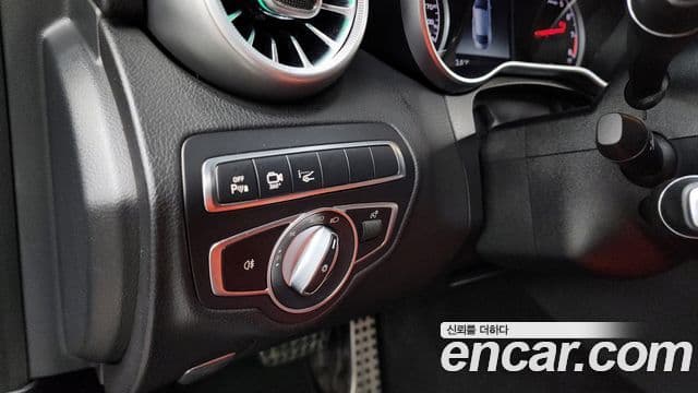 Mercedes-Benz C-класс W205 C63 AMG купе, 2018 16