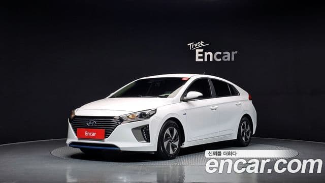 Hyundai Ioniq гибрид, 2017 1