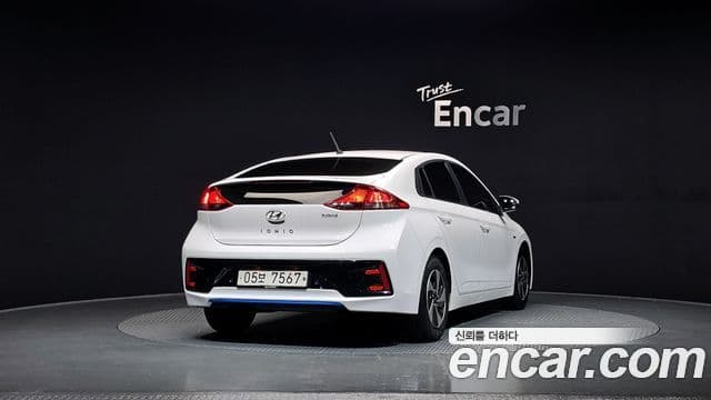 Hyundai Ioniq гибрид, 2017 2