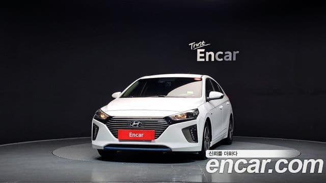 Hyundai Ioniq гибрид, 2017 3