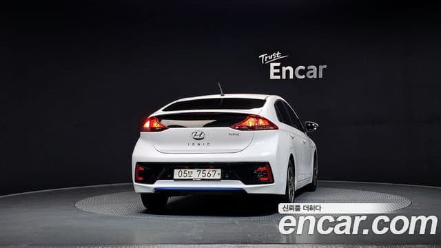 Hyundai Ioniq гибрид, 2017 4