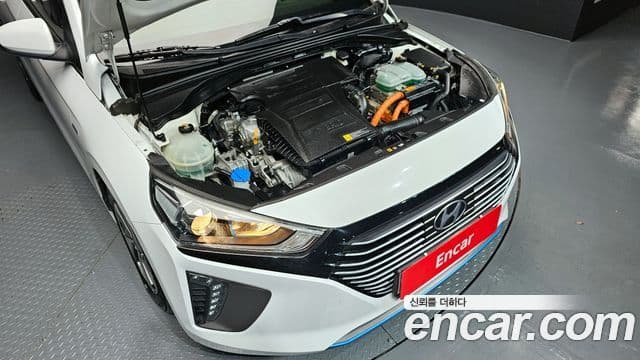 Hyundai Ioniq гибрид, 2017 6