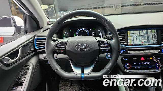 Hyundai Ioniq гибрид, 2017 14