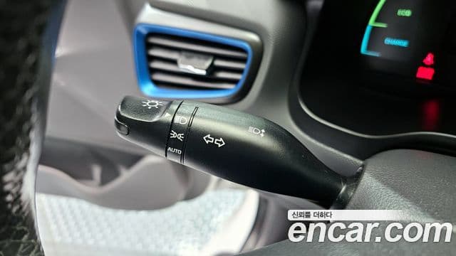 Hyundai Ioniq гибрид, 2017 19