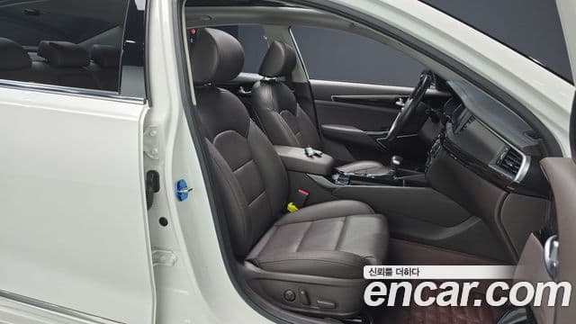 Kia All New K7 Noblesse, 2019 10
