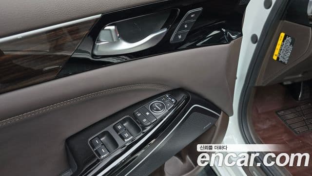 Kia All New K7 Noblesse, 2019 17