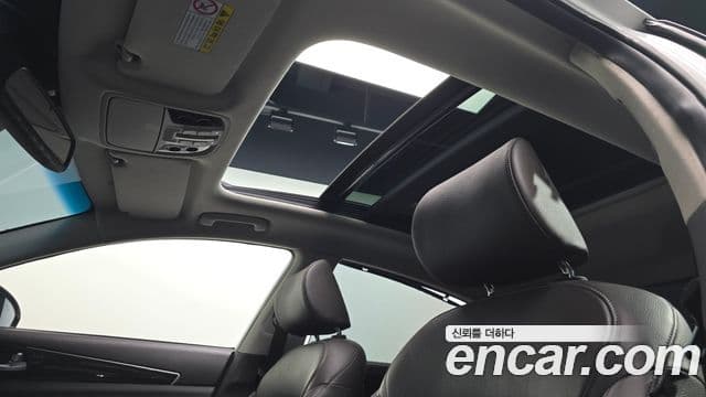 Kia All New K7 Noblesse, 2019 19