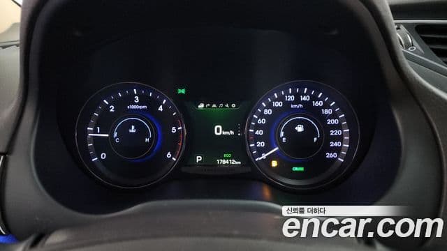 Hyundai Grandeur HG Premium, 2015 8