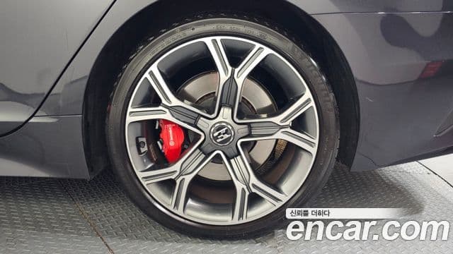 Kia 스팅어 GT, 2018 все фото