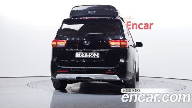 Kia All New Carnival Prestige, 2017 4