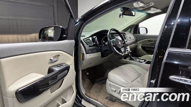 Kia All New Carnival Prestige, 2017 11