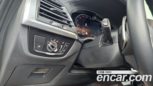 BMW X4 (G02) xDrive20i xLine, 2022 15