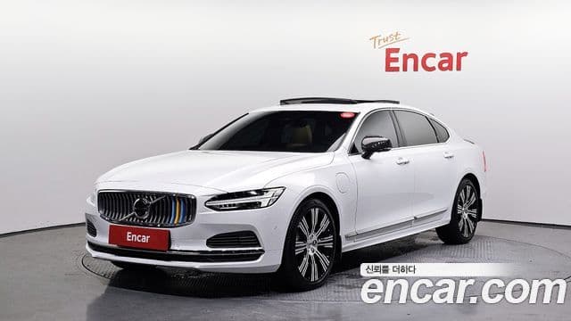 Volvo S90 T8 AWD Ultra Bright, 2025 1