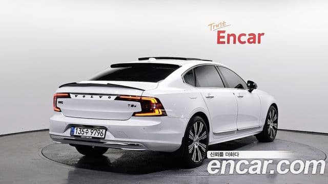 Volvo S90 T8 AWD Ultra Bright, 2025 2